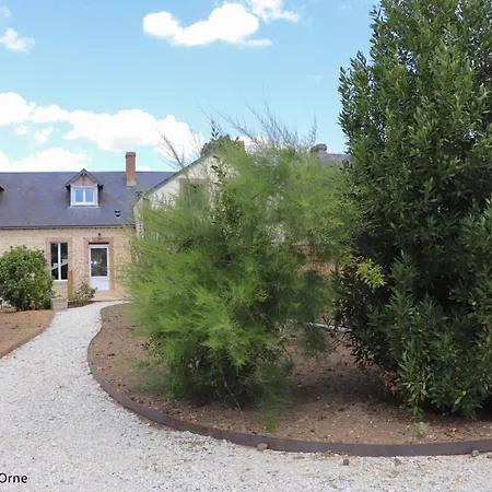 Maison Familiale Au Coeur Du Village Avec Jardin Clos Et Terrasse - Fr-1-497-252 Feriehus *